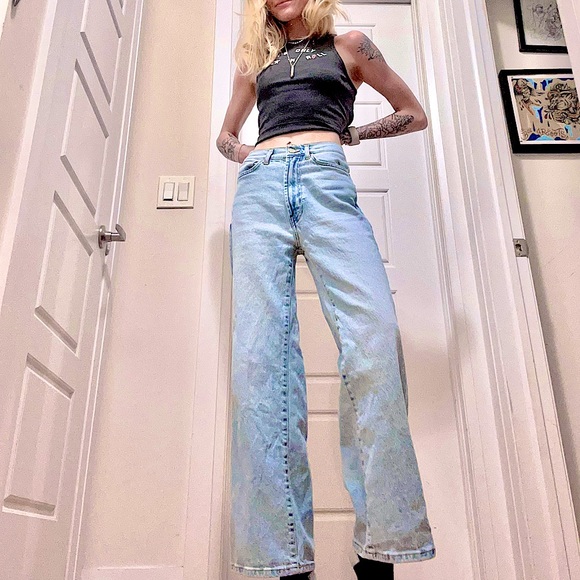 Highwaisted Flared Jeans From Urban Outfitters - Picture 14 of 14